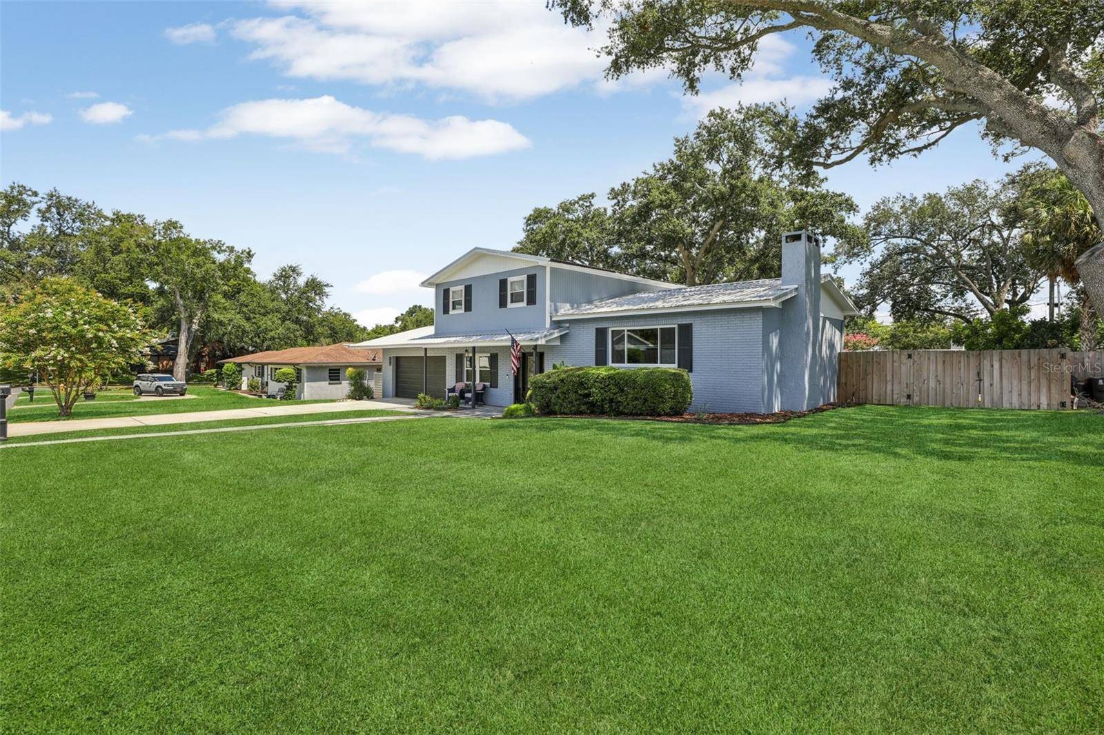 Lakeland, FL 33813,1210 HEIDI LN S