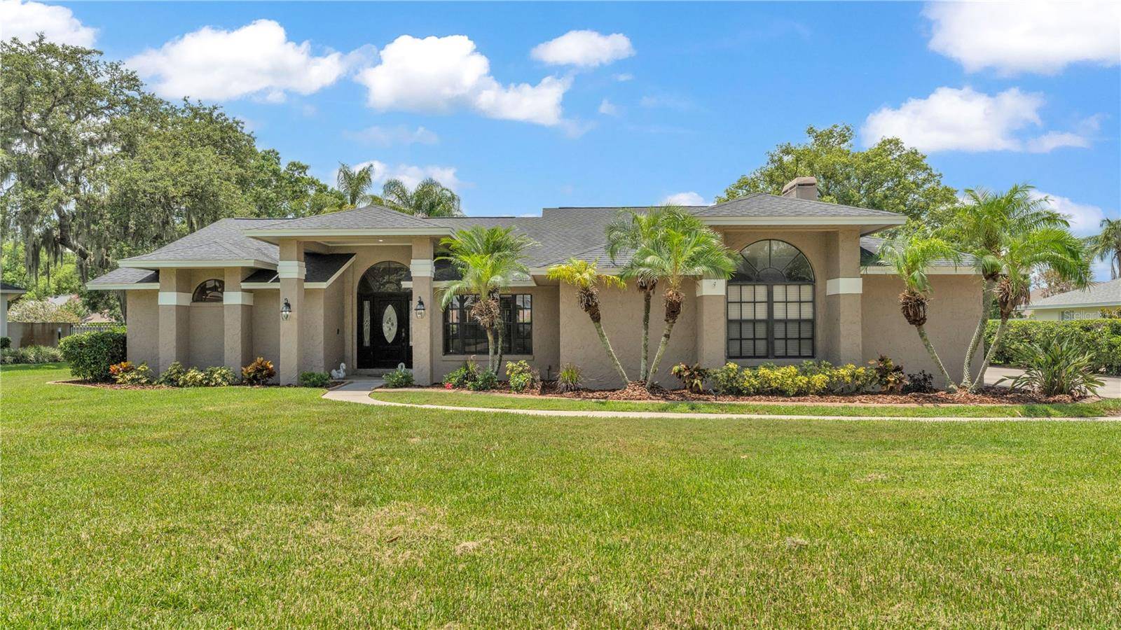 Lakeland, FL 33813,5819 HOLLYHOCK DR