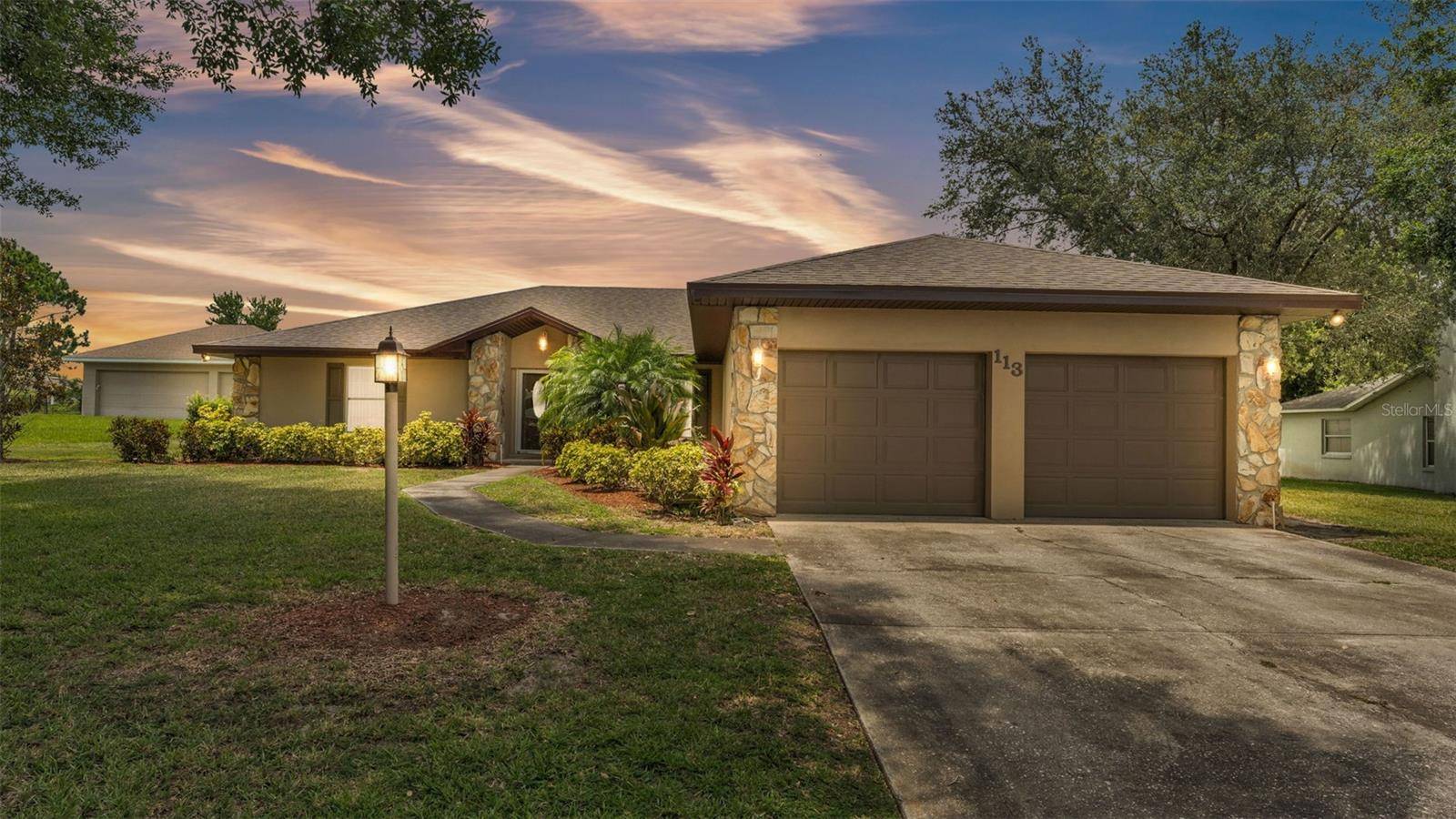 Auburndale, FL 33823,113 W JULIANA WAY