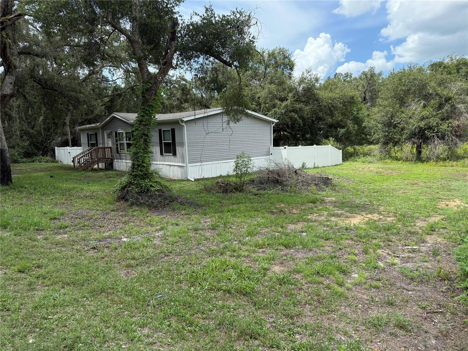 Dade City, FL 33523,4319 POCAHONTAS DR