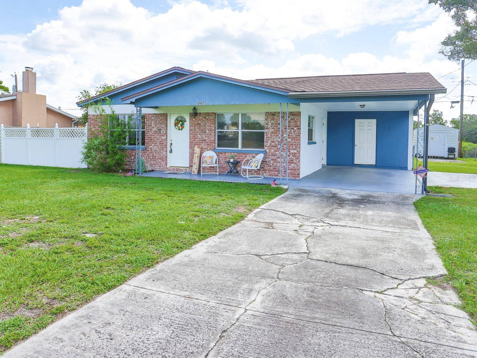 Lakeland, FL 33809,5907 SHARON LN