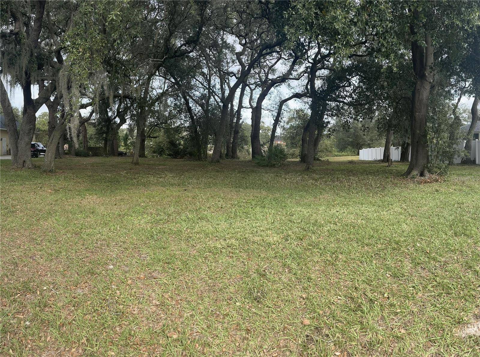 Lakeland, FL 33805,5142 LAKE DEESON WOODS CT