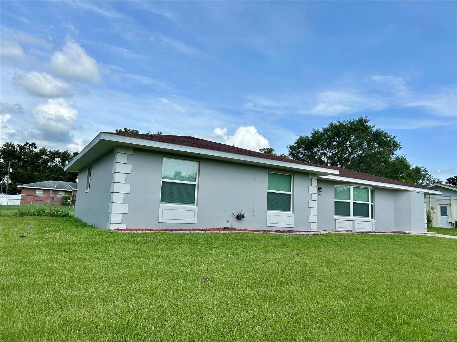 Wauchula, FL 33873,307 GARDEN DR