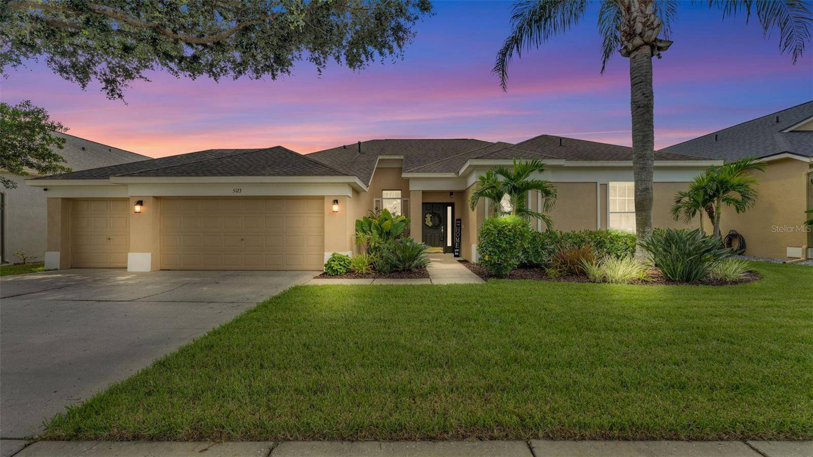 Valrico, FL 33596,5123 WHISPERING LEAF TRL