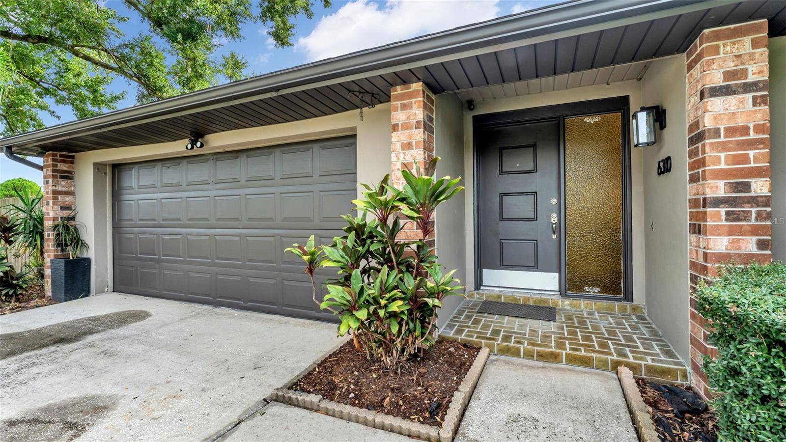 Lakeland, FL 33813,6310 OAK SQ E