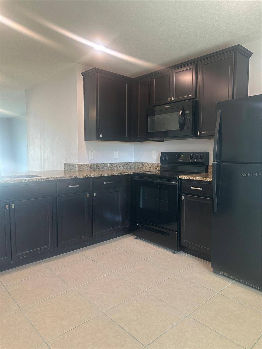 Kissimmee, FL 34759,272 HYACINTH CT