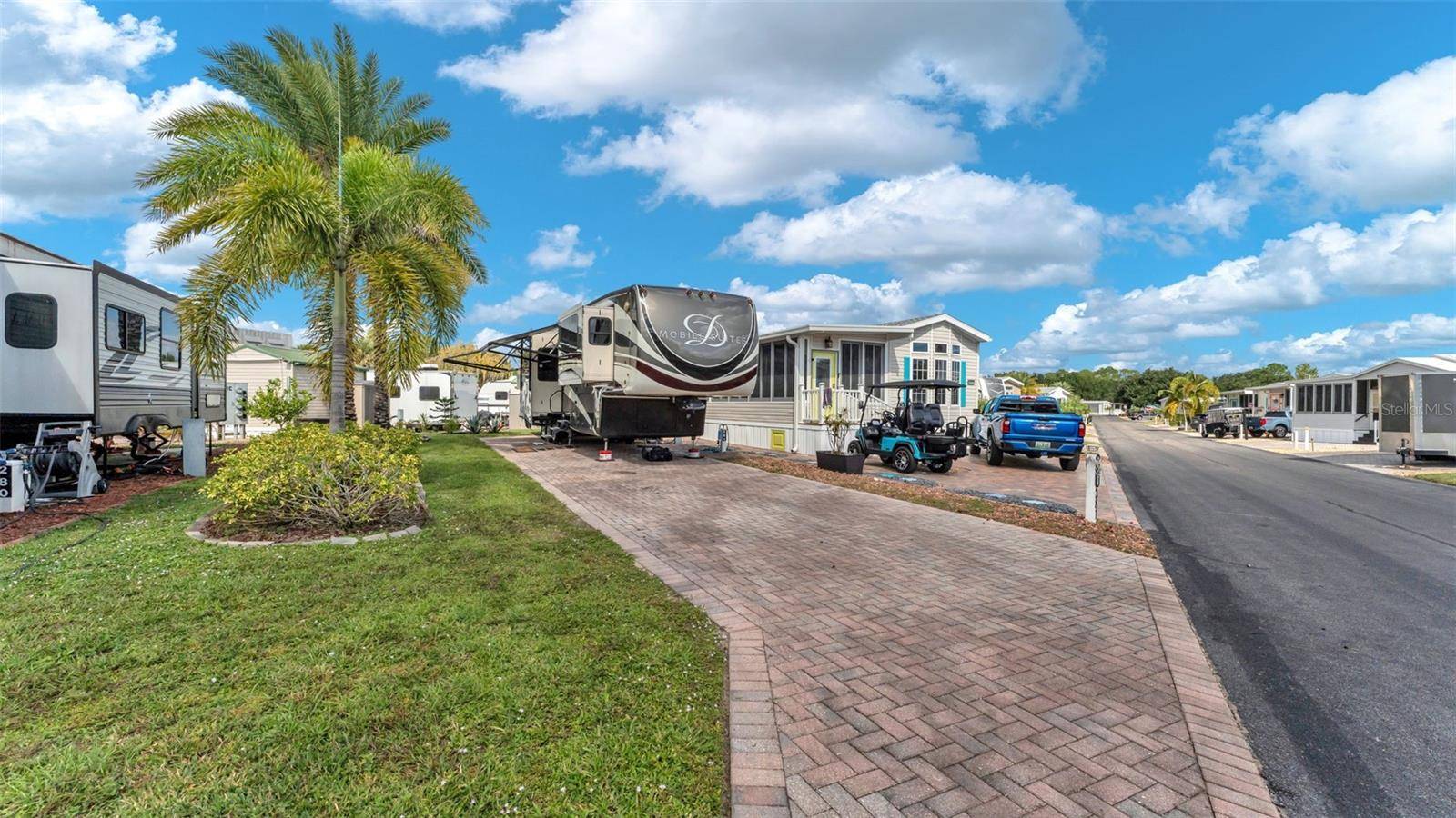 Clermont, FL 34714,2427 CITRUS TREE RD