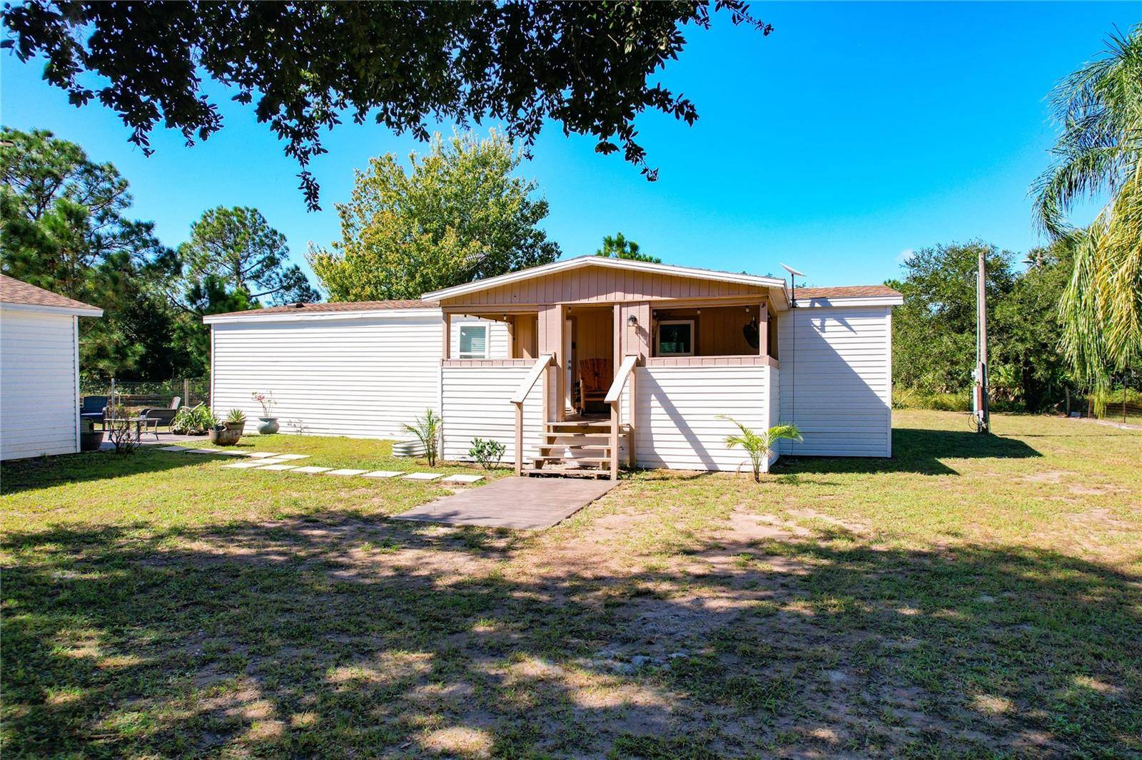 Frostproof, FL 33843,1010 DAWES RD