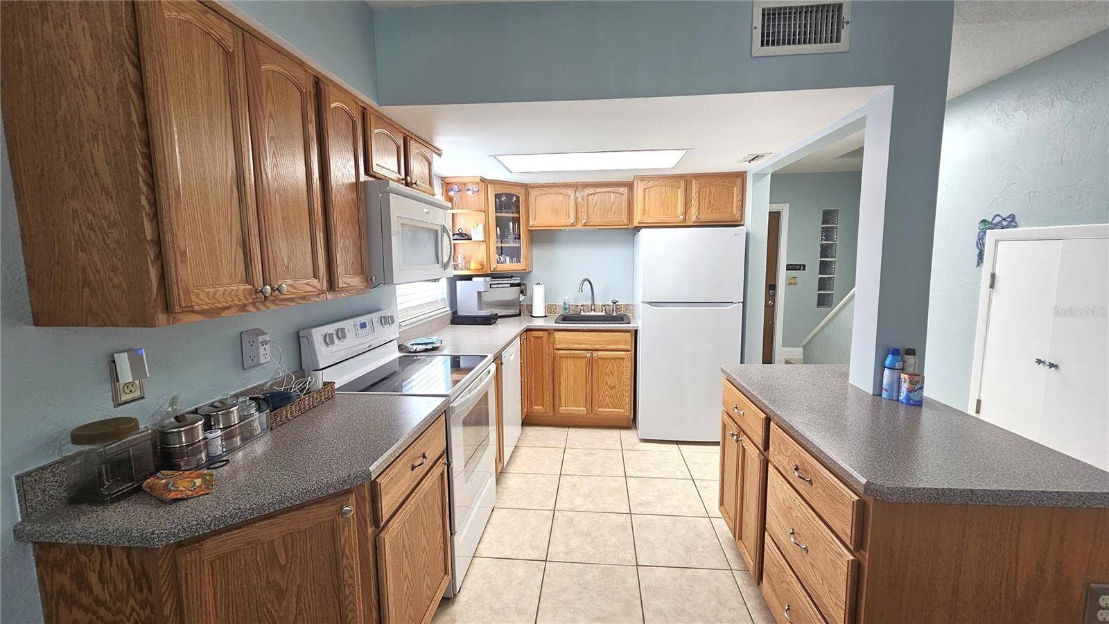 Ormond Beach, FL 32176,2800 OCEAN SHORE BLVD #140