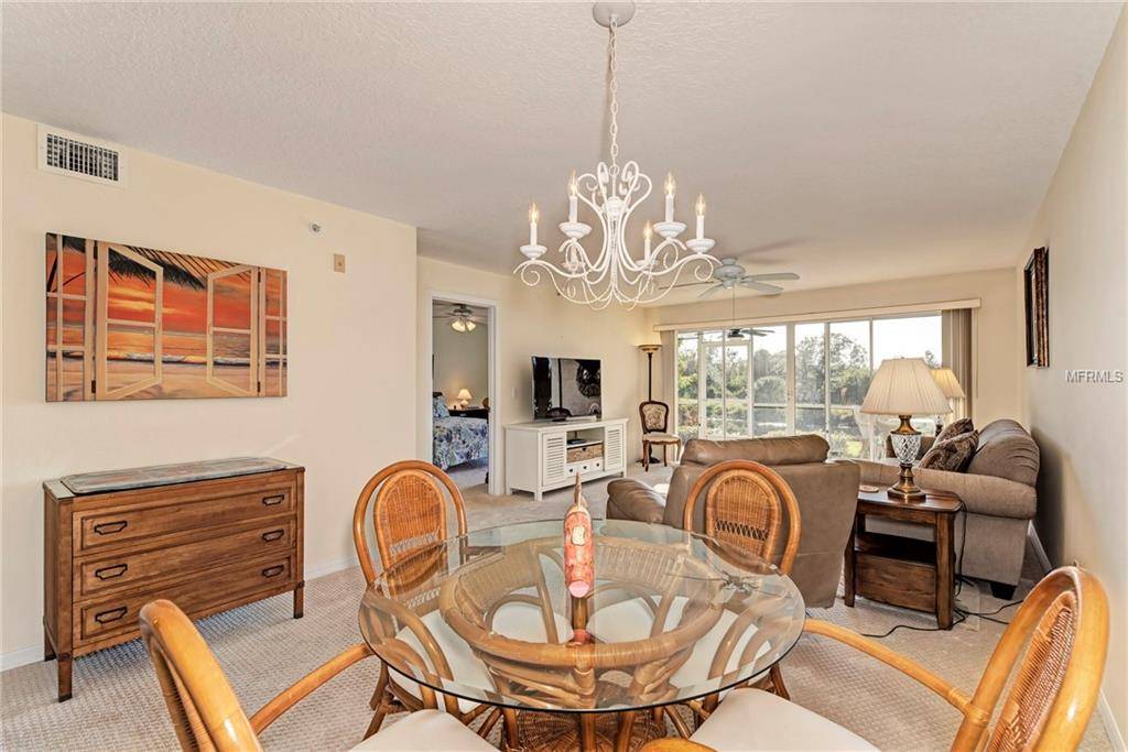 Venice, FL 34292,206 SILVER LAKE DR #104