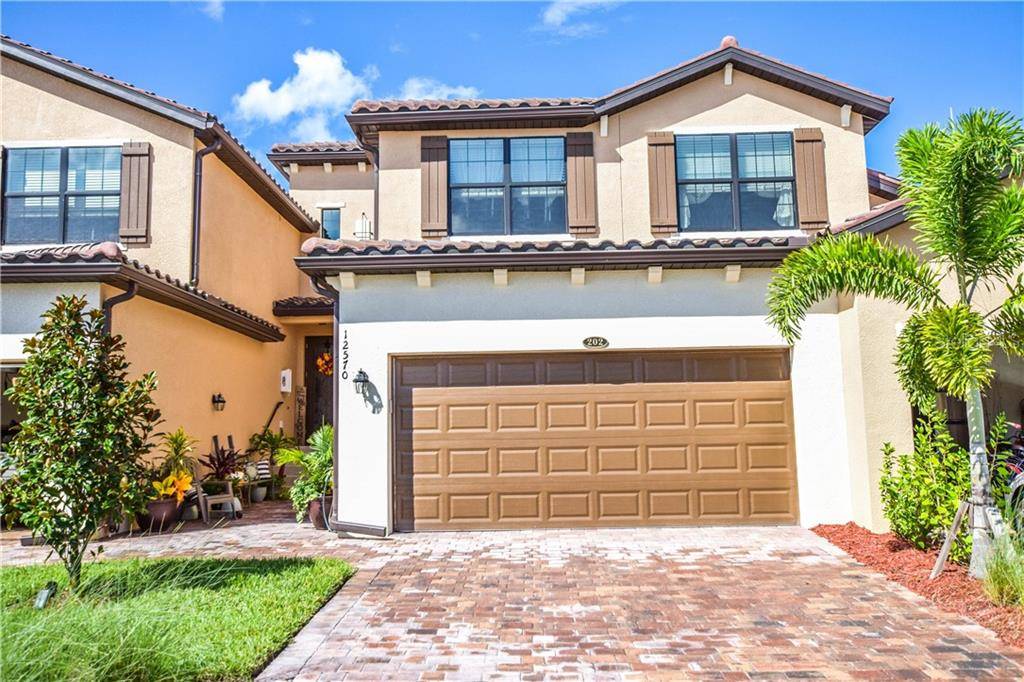 Venice, FL 34293,12570 GHIBERTI CIR #202