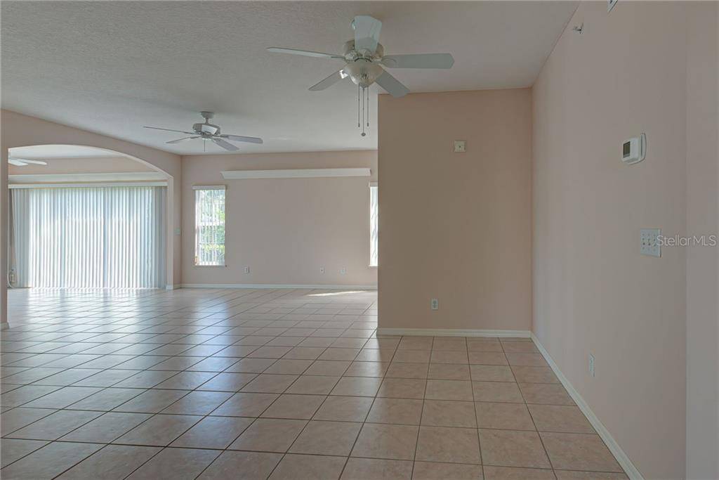 Venice, FL 34293,904 ADDINGTON CT #104