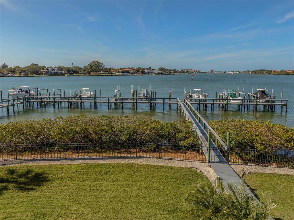 Venice, FL 34285,749 EAGLE POINT DR