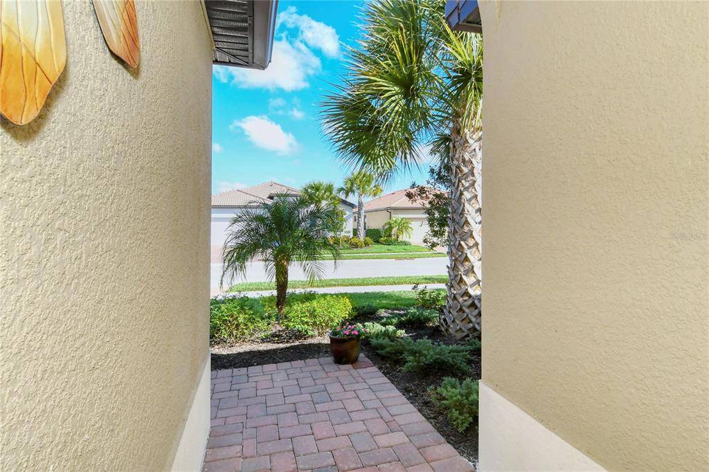 Venice, FL 34292,9881 HILLTOP DR