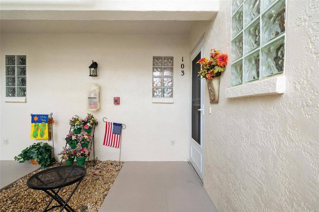 Venice, FL 34293,819 MONTROSE DR #103