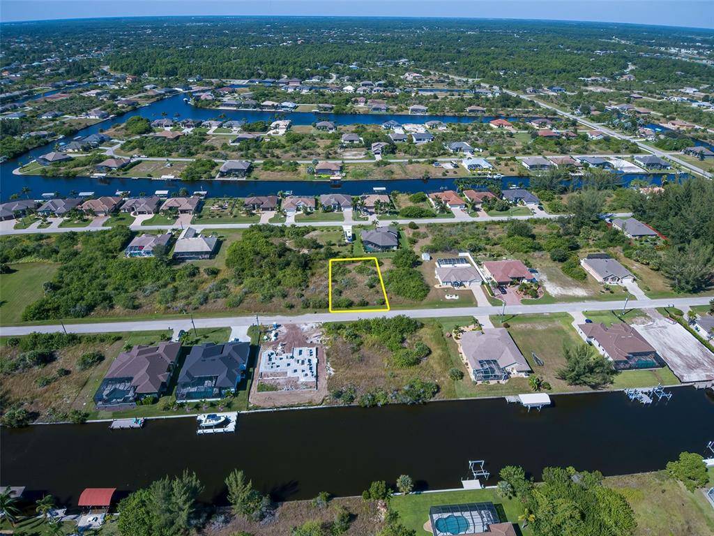 Port Charlotte, FL 33981,8329 ANTWERP CIR