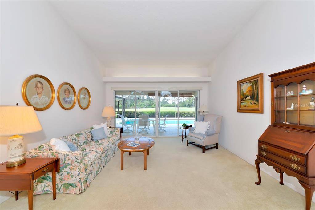 Venice, FL 34292,1436 ROYALTY WAY