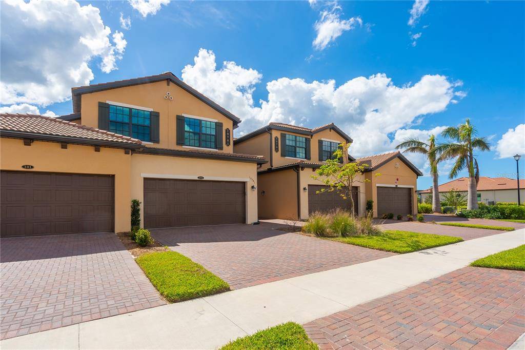 Venice, FL 34293,10781 TARFLOWER DR #201