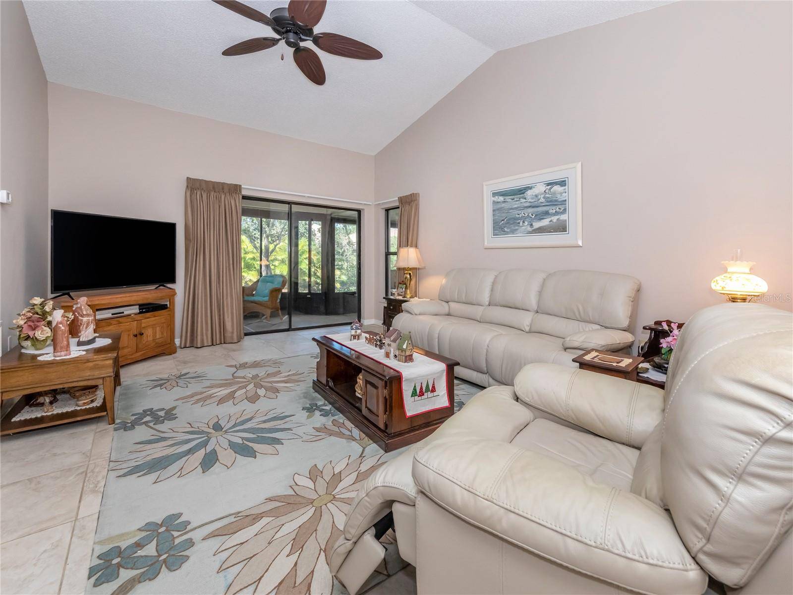 Venice, FL 34293,269 SOUTHAMPTON DR #303