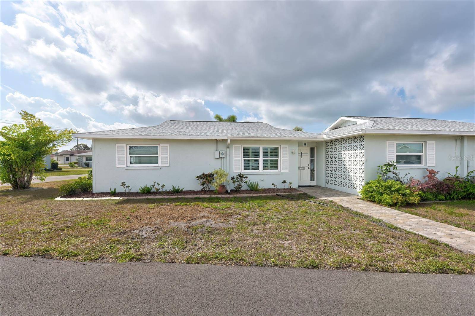 Venice, FL 34285,214 BEACH MANOR LN #19