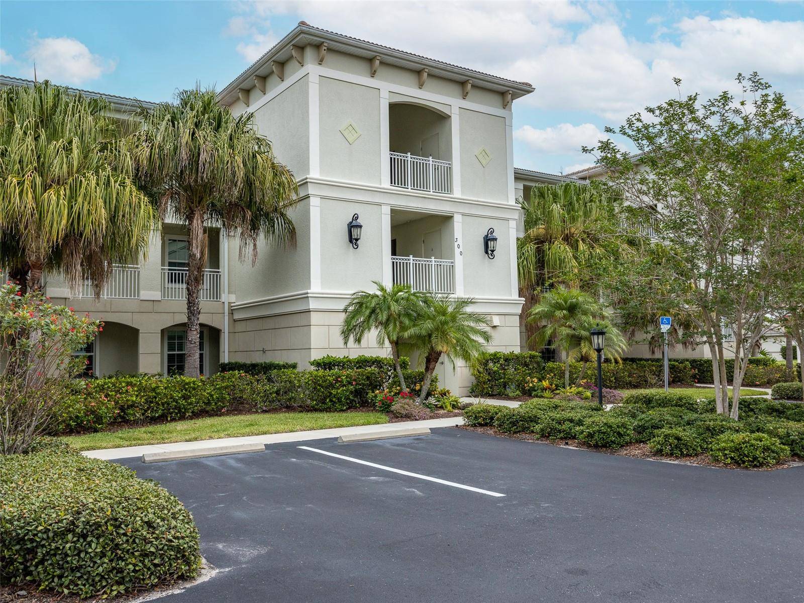 Venice, FL 34292,300 SAN LINO CIR #323