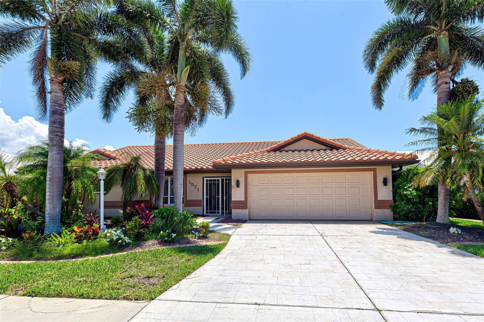 Venice, FL 34292,1571 WATERFORD DR