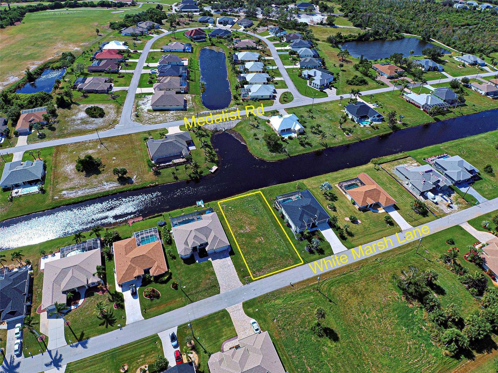 Rotonda West, FL 33947,86 WHITE MARSH LN