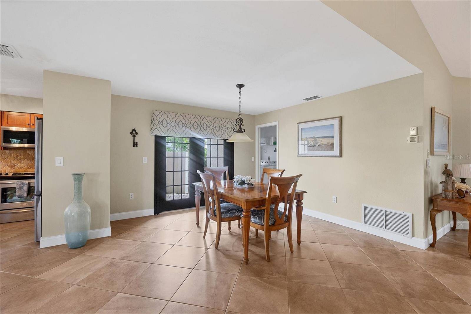 Venice, FL 34293,3216 MEADOW RUN DR