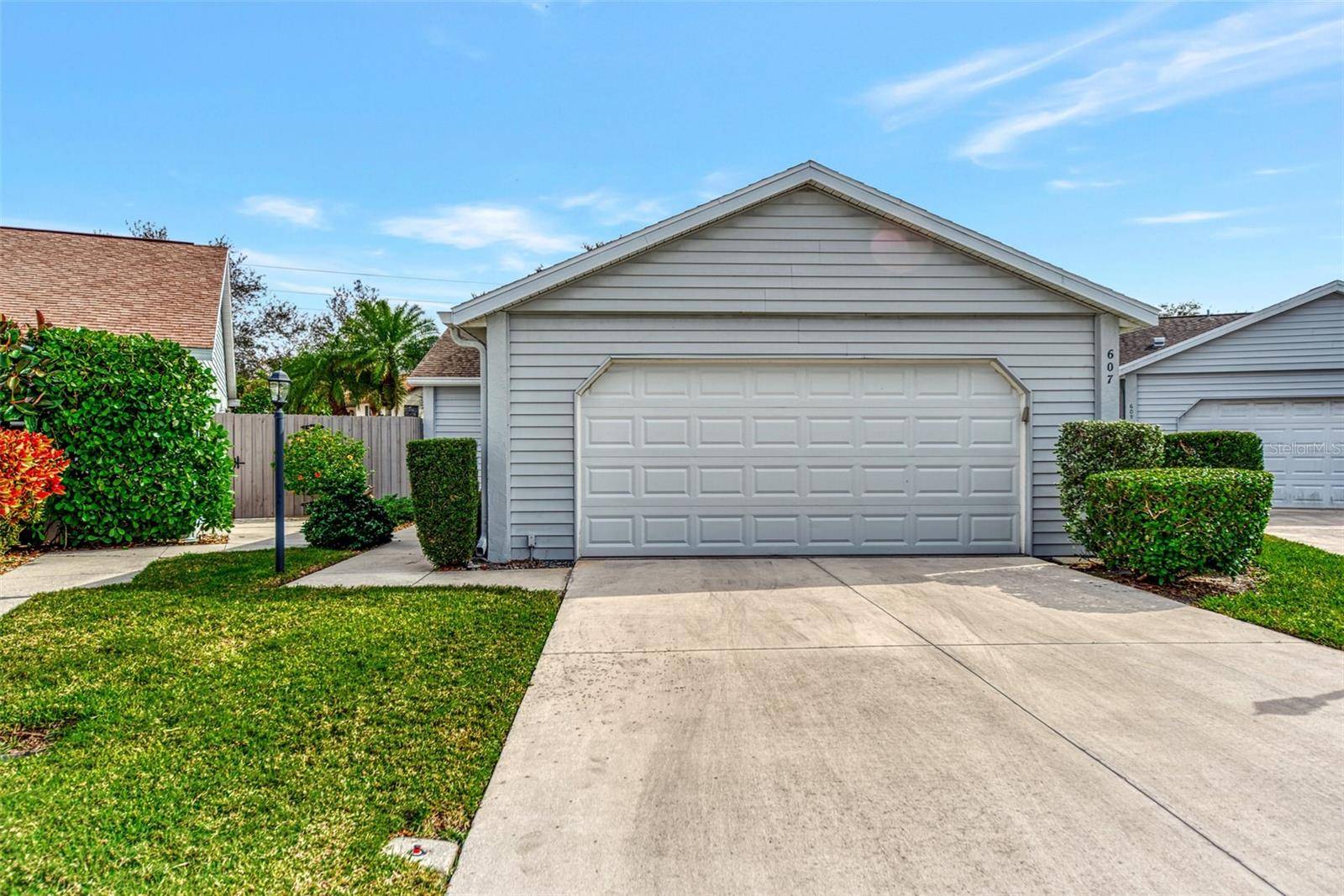 Venice, FL 34292,607 IRONWOOD CIR