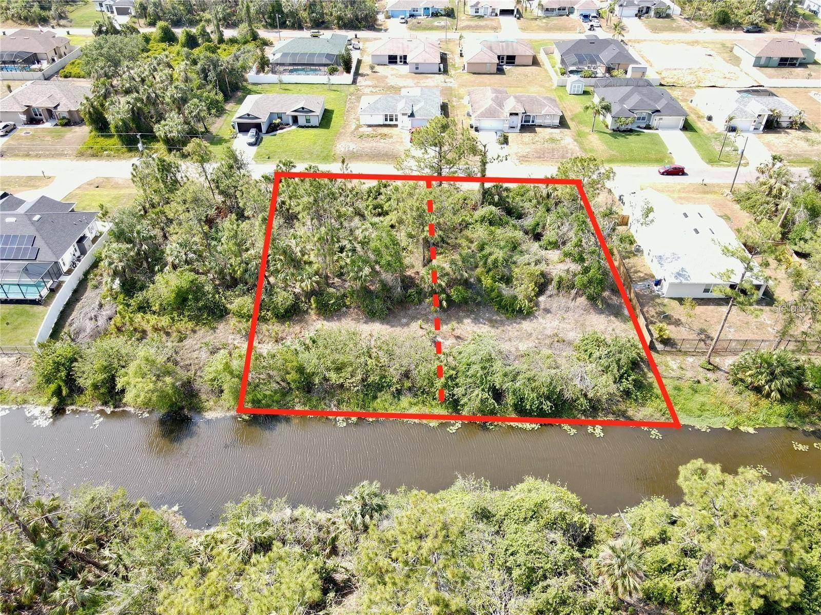 North Port, FL 34286,(DOUBLE Lot on CANAL) EVERGLADES TER