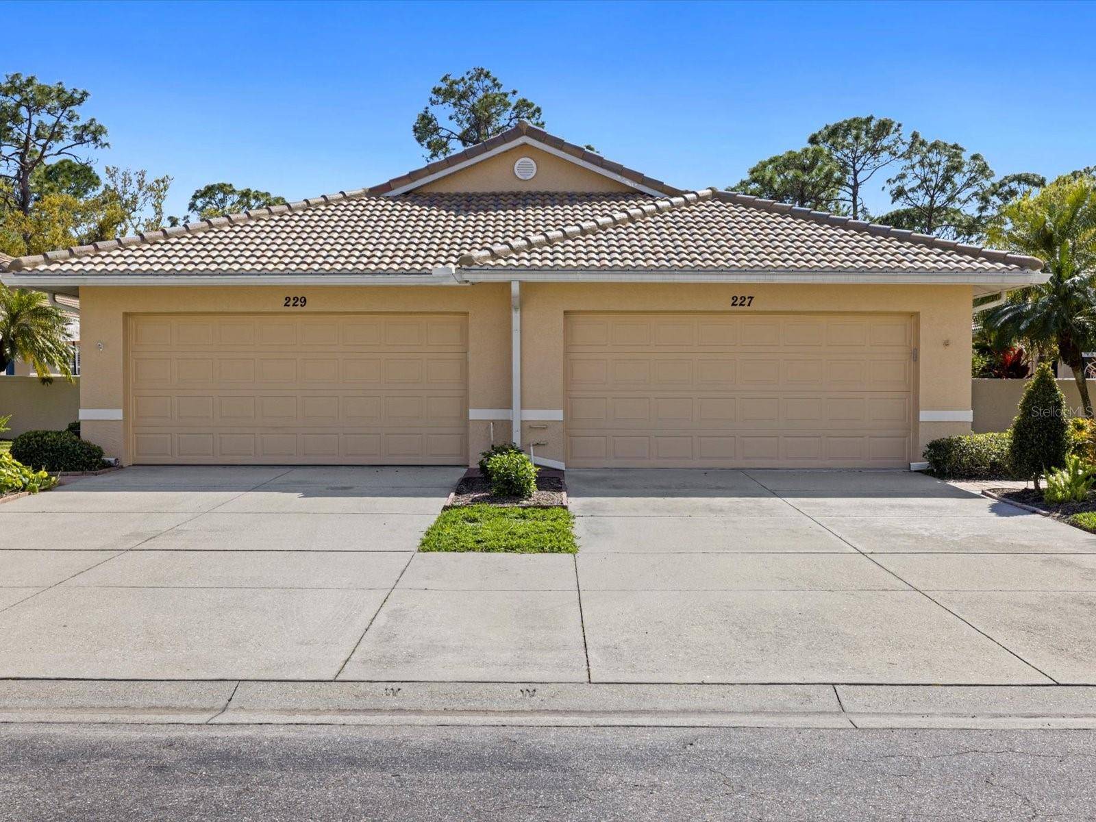 Venice, FL 34292,229 AUBURN WOODS CIR