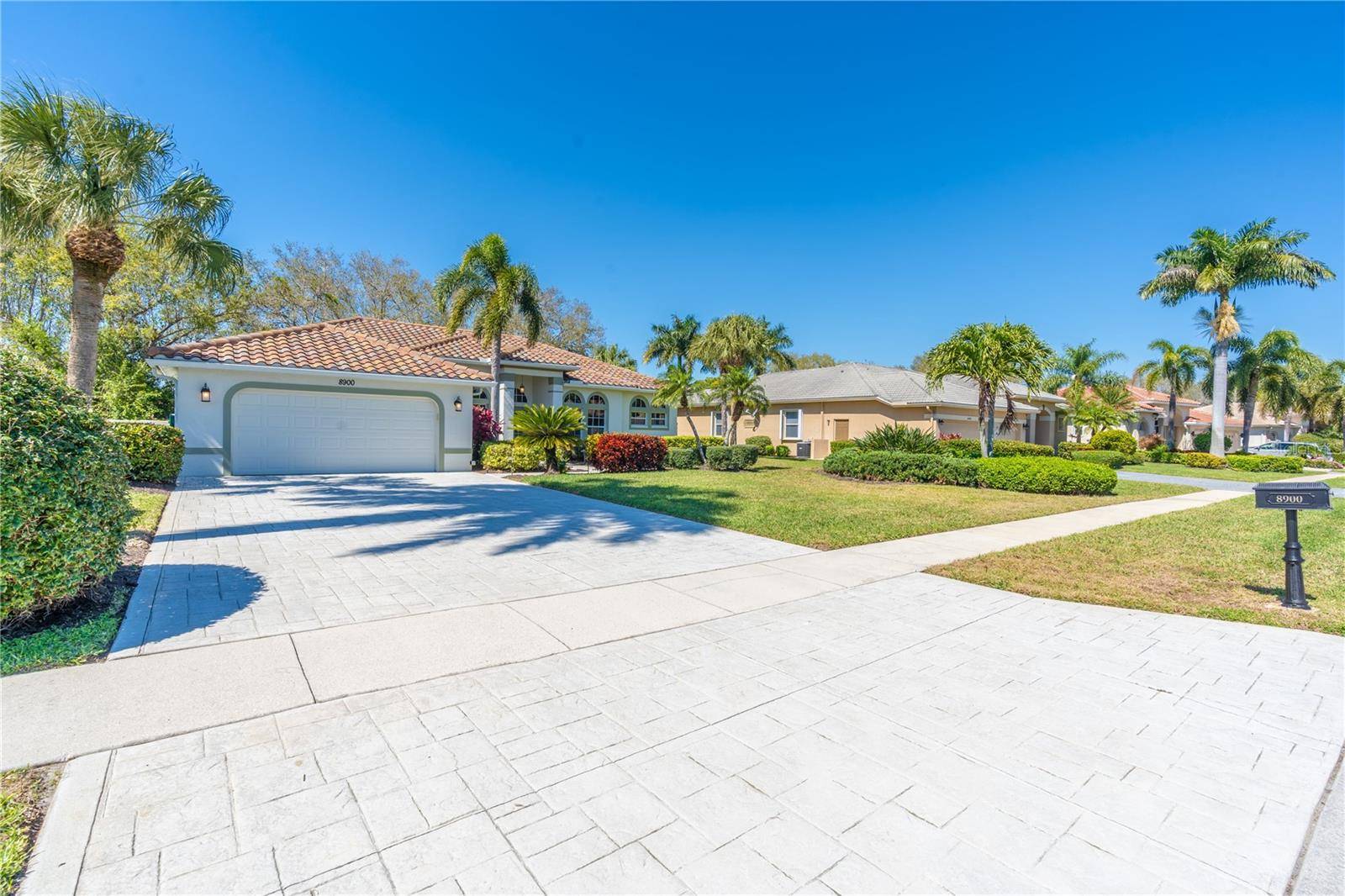 Naples, FL 34113,8900 LELY ISLAND CIR