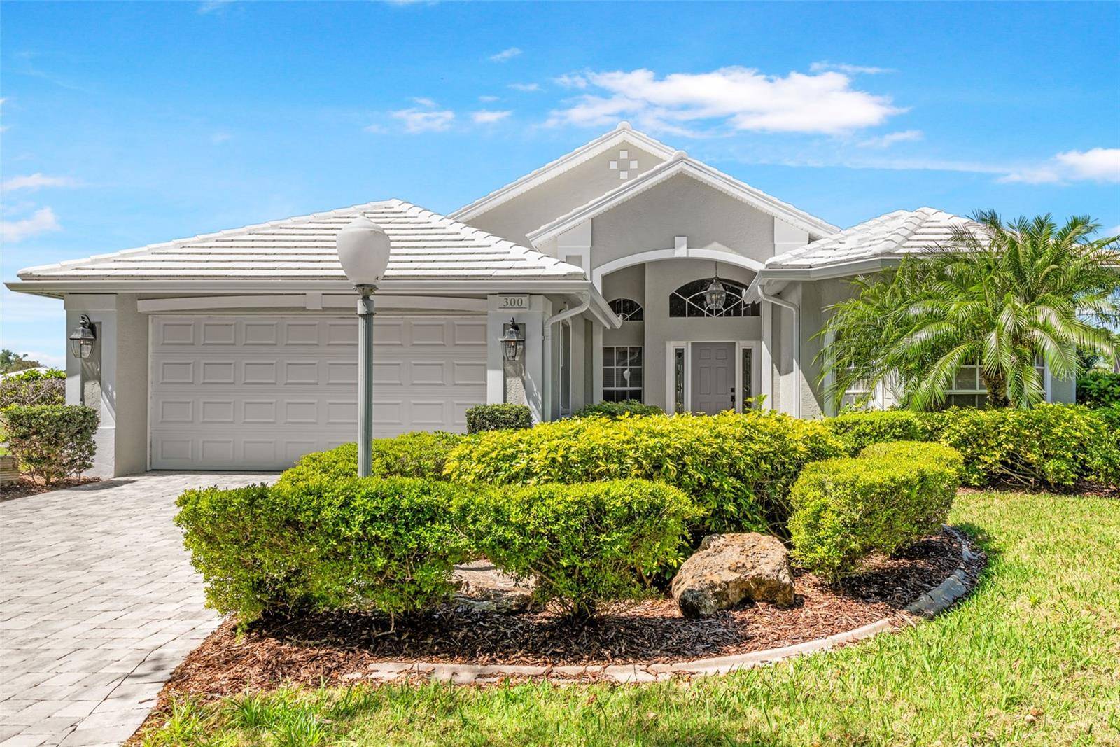 Venice, FL 34293,300 BERMUDA CT #15