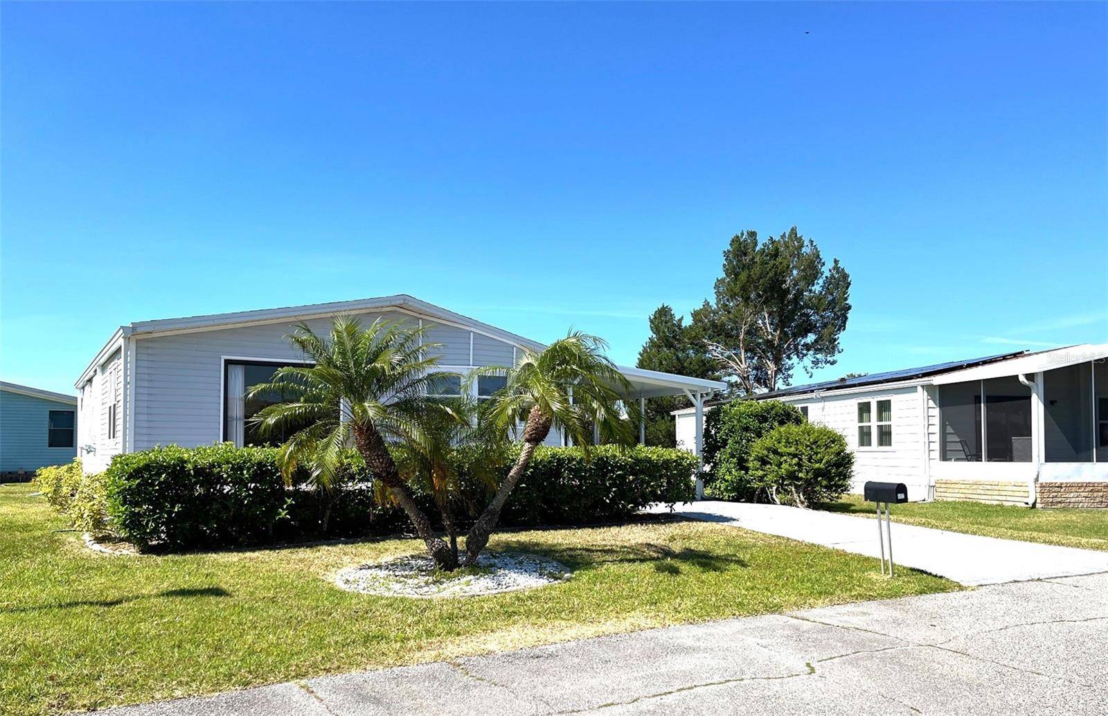 North Port, FL 34287,402 CATAMARAN CT