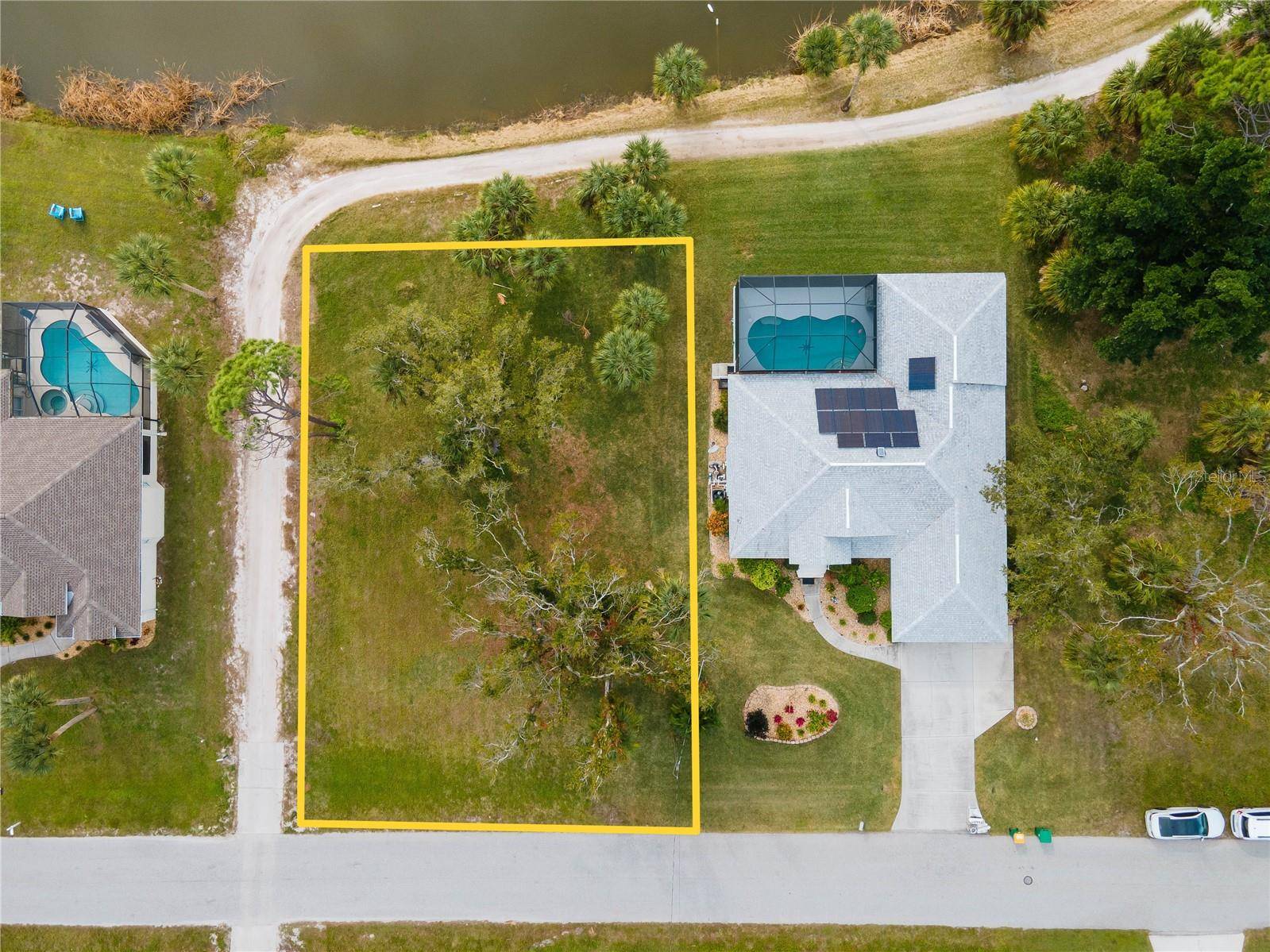 Rotonda West, FL 33947,6 PINE VALLEY CT