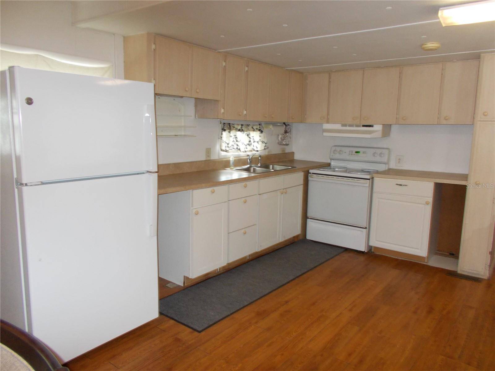 Venice, FL 34285,427 BOXWOOD DR