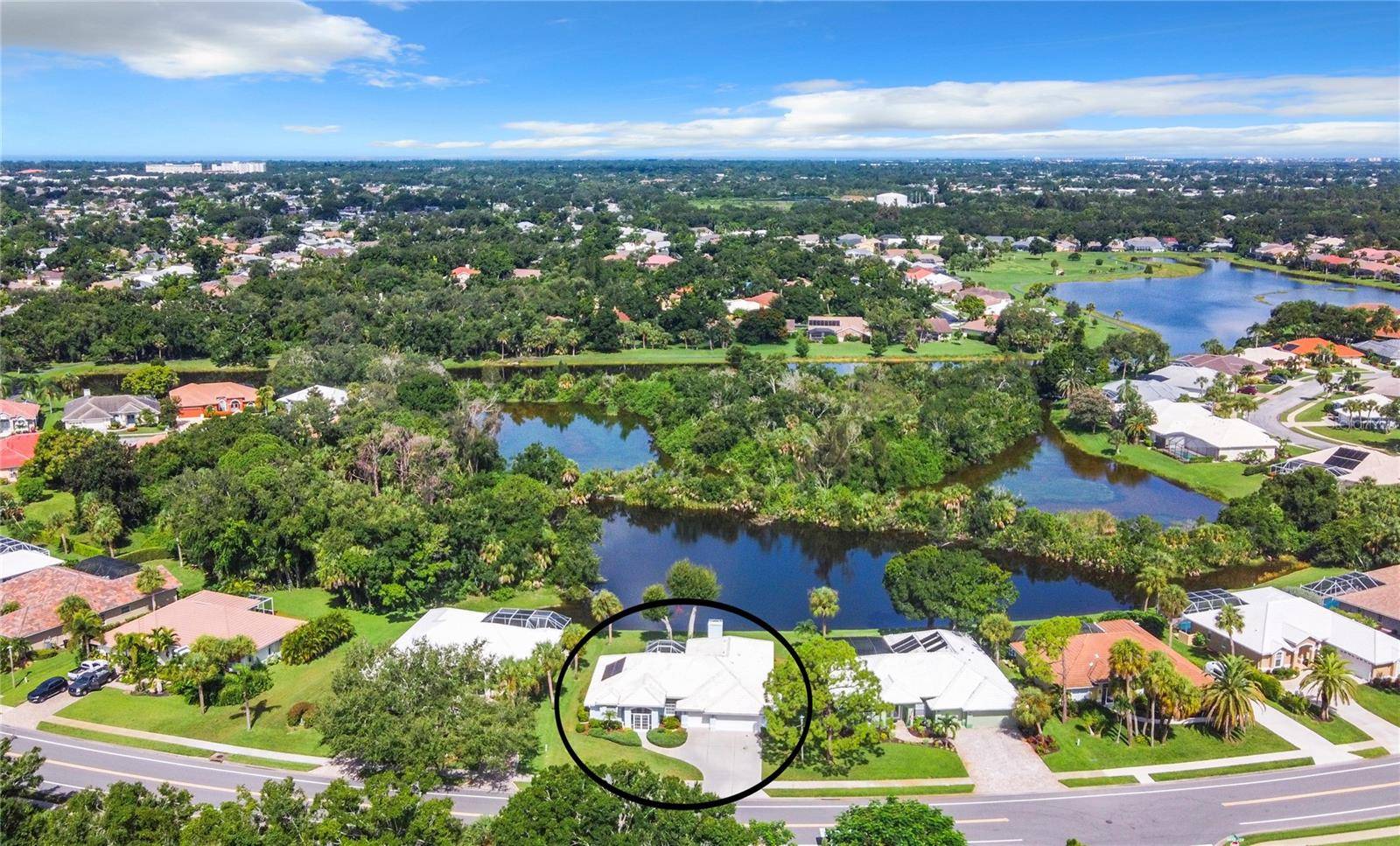 Venice, FL 34293,490 LAKE OF THE WOODS DR