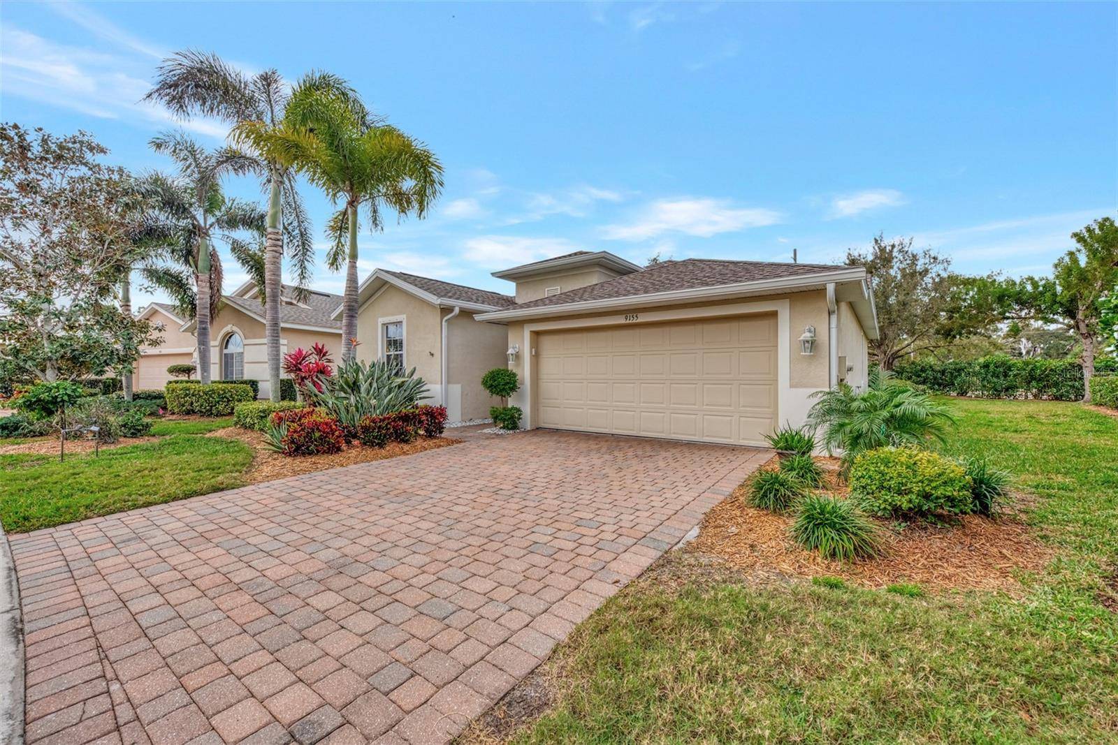 Venice, FL 34293,9155 COACHMAN DR