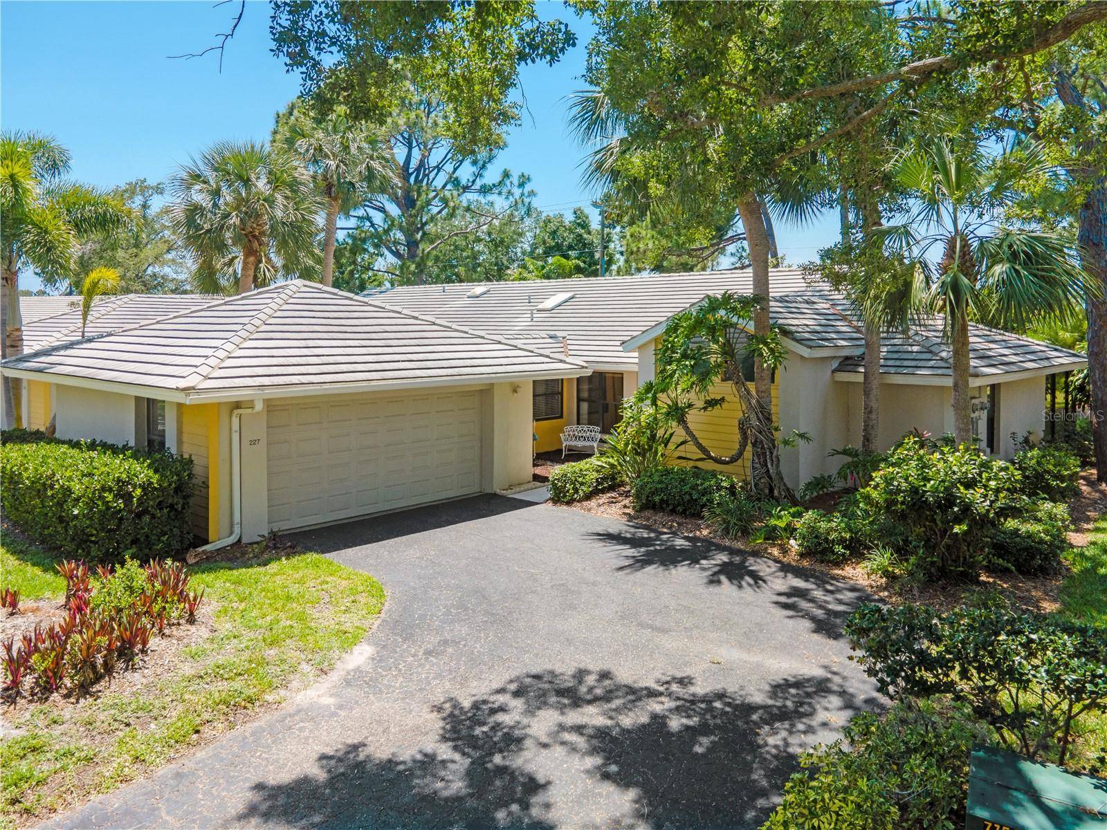 Venice, FL 34293,227 SOUTHAMPTON DR #289