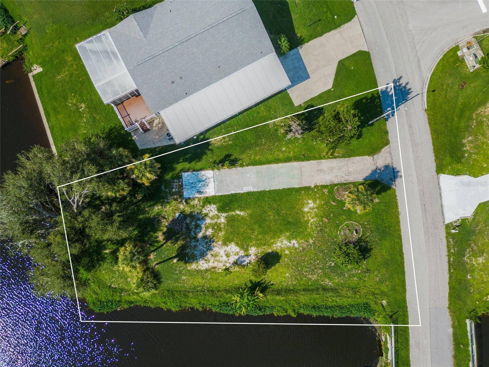 Englewood, FL 34224,1329 BLUE HERON DR