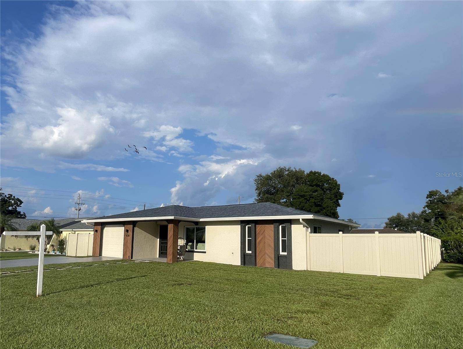 Venice, FL 34293,438 APPIAN WAY