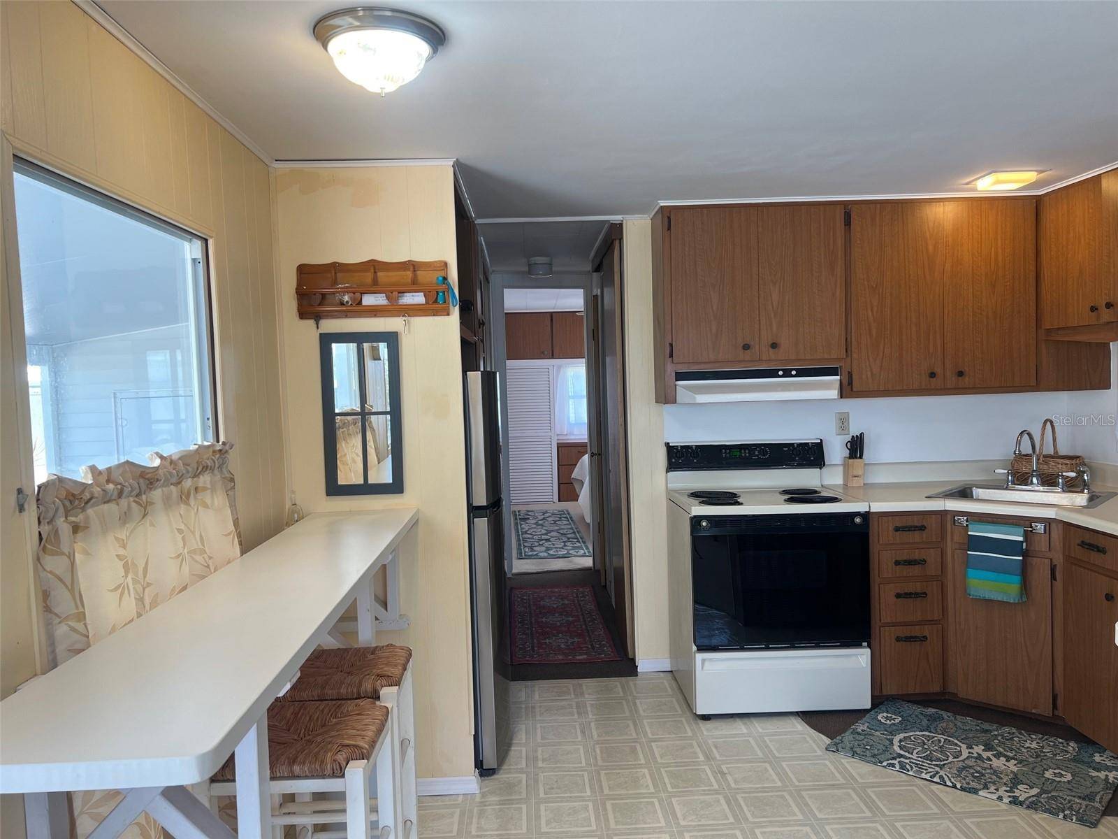 Venice, FL 34293,711 CHRYSANTHEMUM DR