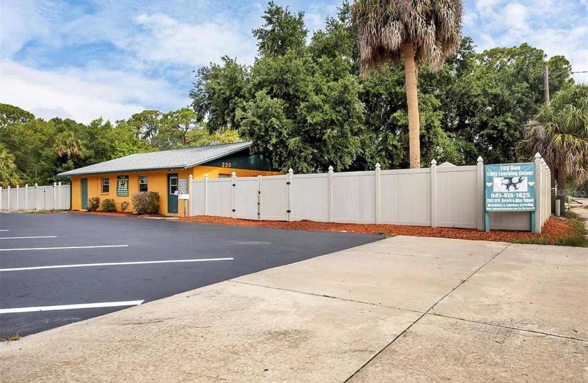 Englewood, FL 34223,220 N MCCALL RD