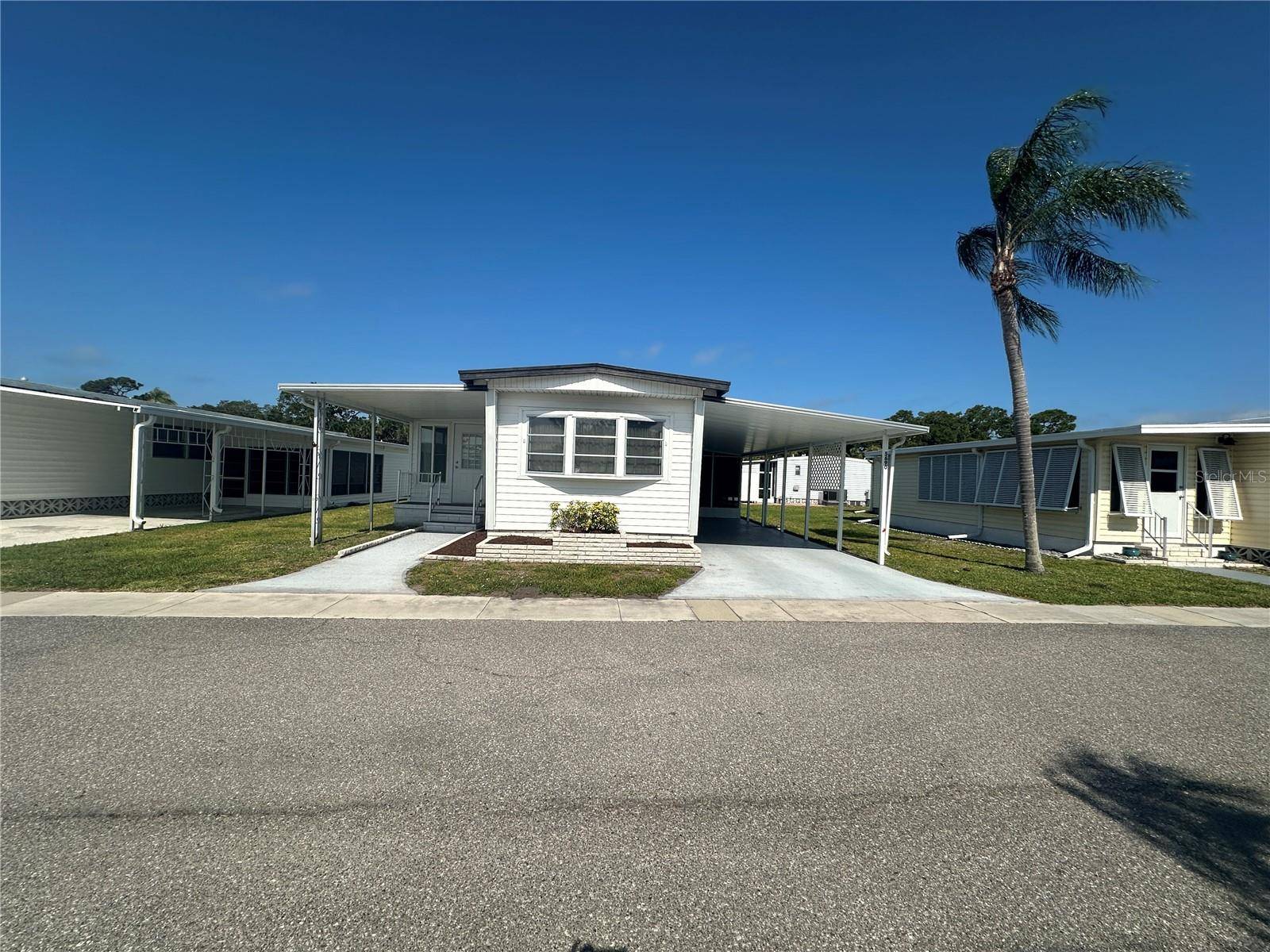 Venice, FL 34293,5690 FORSYTHIA RD