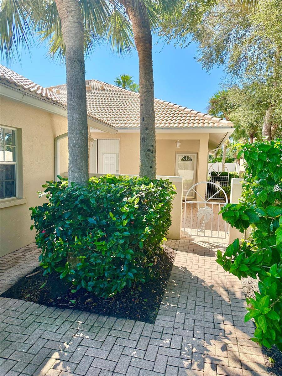 Venice, FL 34292,1200 BERKSHIRE CIR