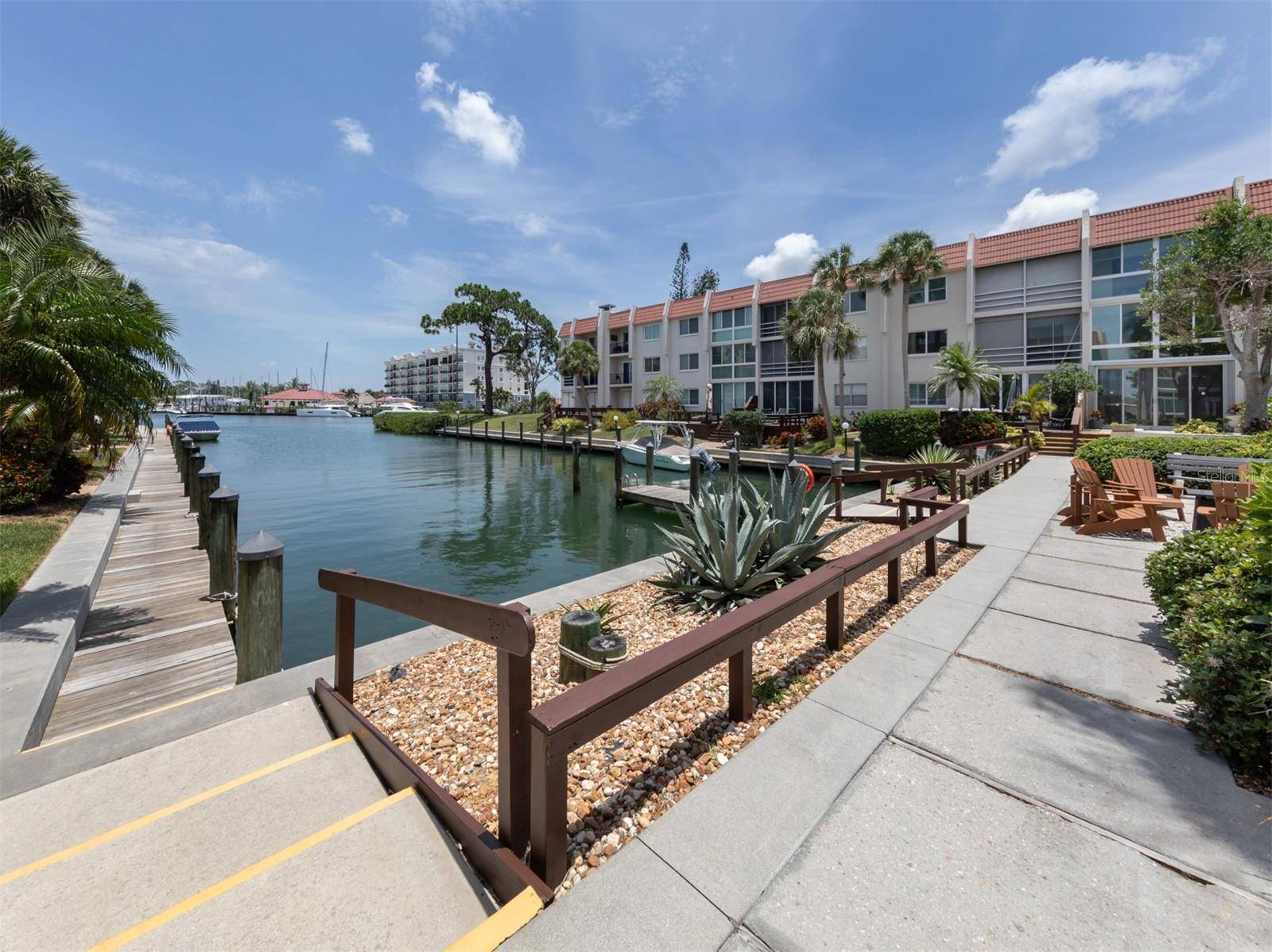 Venice, FL 34285,230 SANTA MARIA ST #333