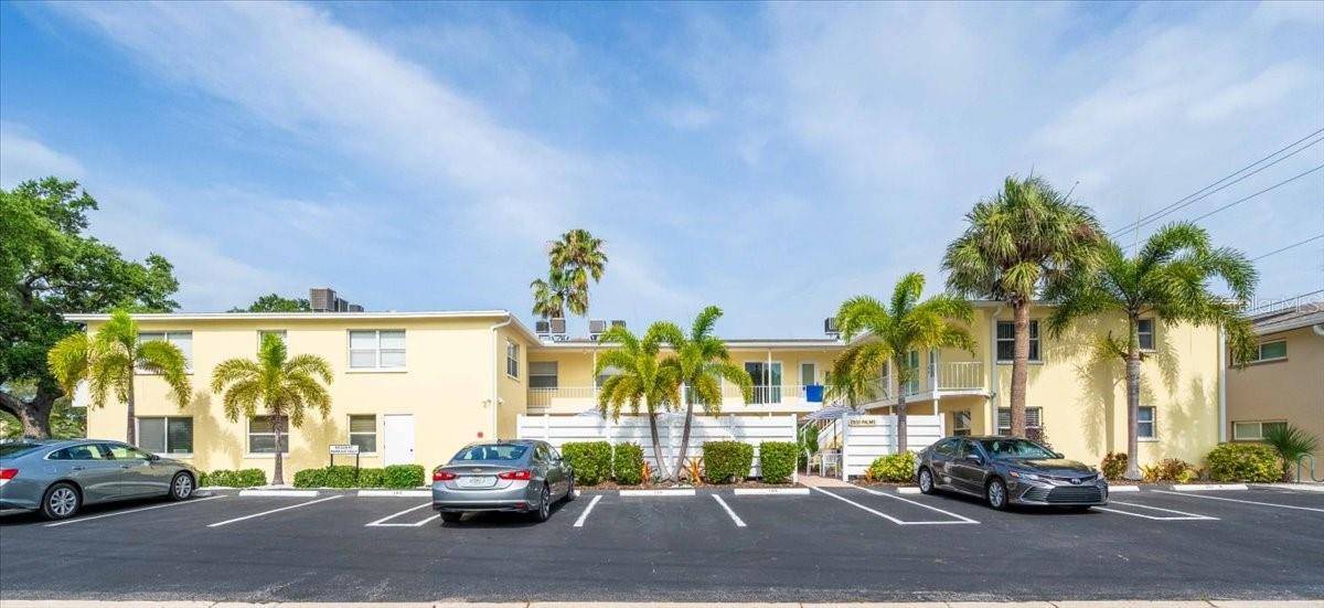 Venice, FL 34285,700 W VENICE AVE #107