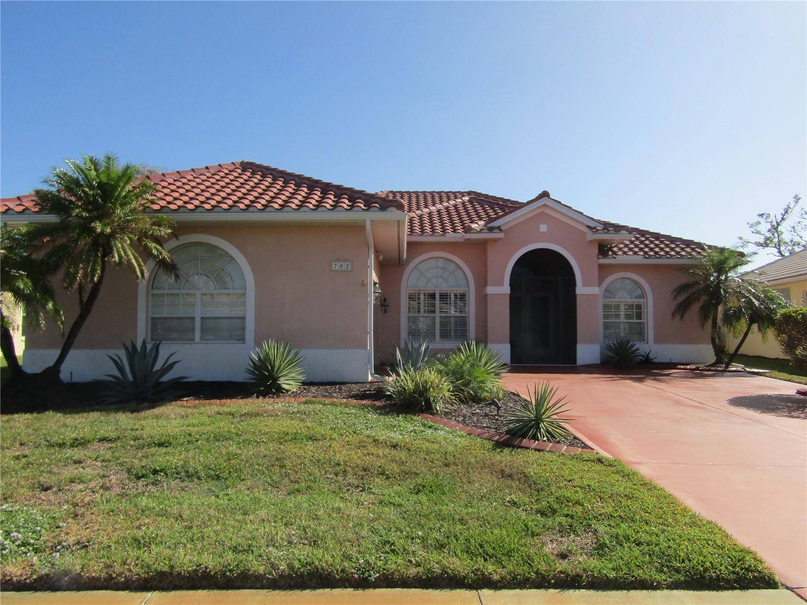 Venice, FL 34293,702 SILK OAK DR