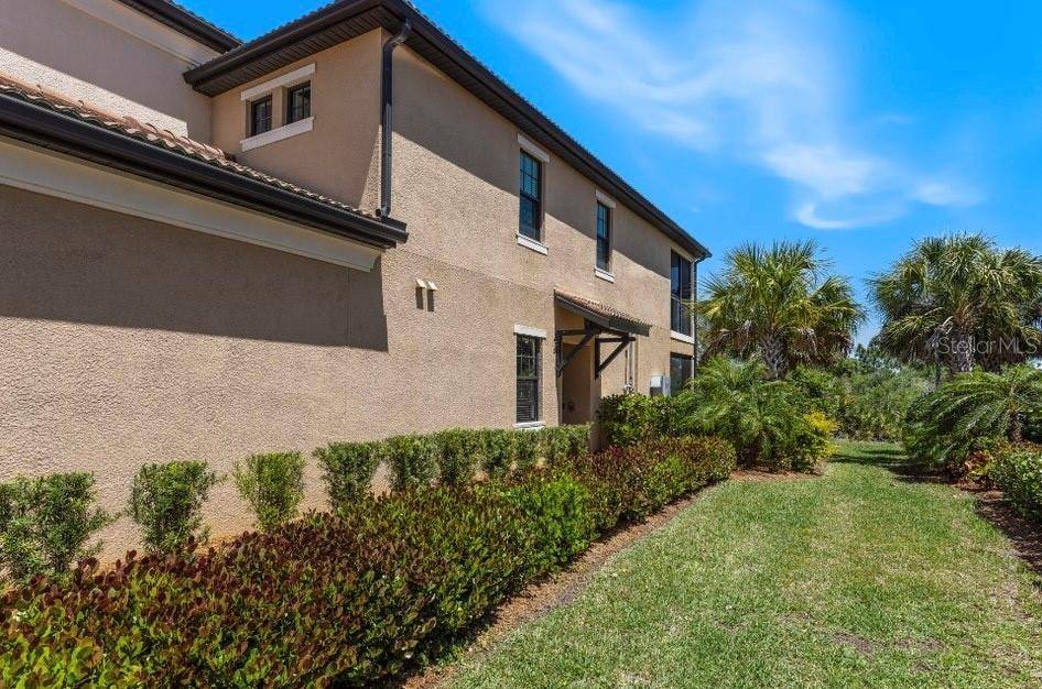 Venice, FL 34293,10055 CROOKED CREEK DR #103