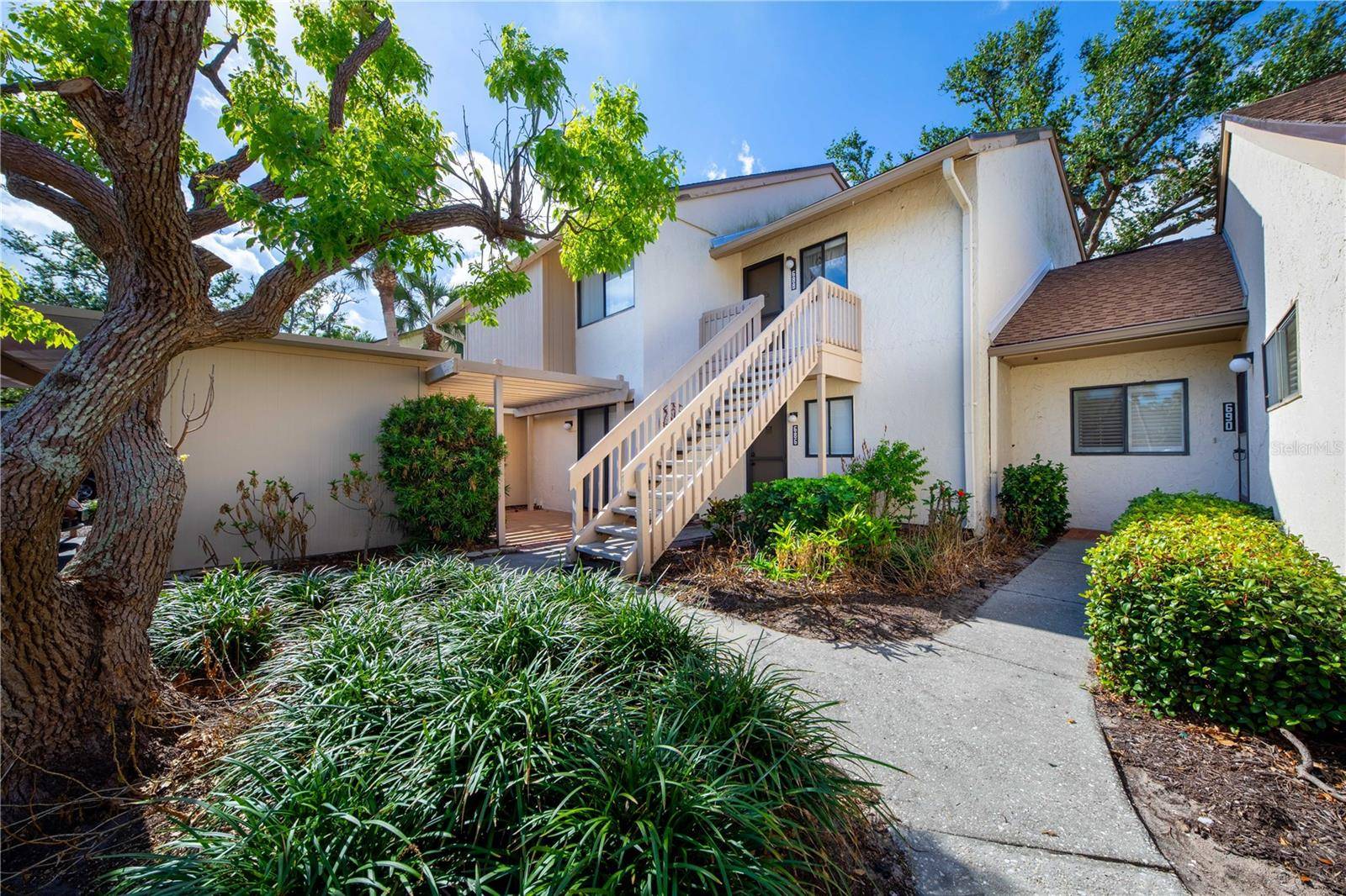 Venice, FL 34285,688 BIRD BAY CIR #27